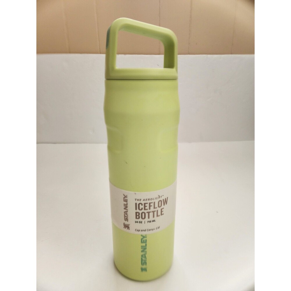 Stanley The Aerolight Iceflow Bottle 24oz Pastel Green With Cap And Carry + Lid